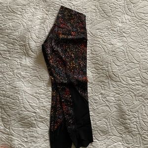 Lululemon crop scalloped edge leggings